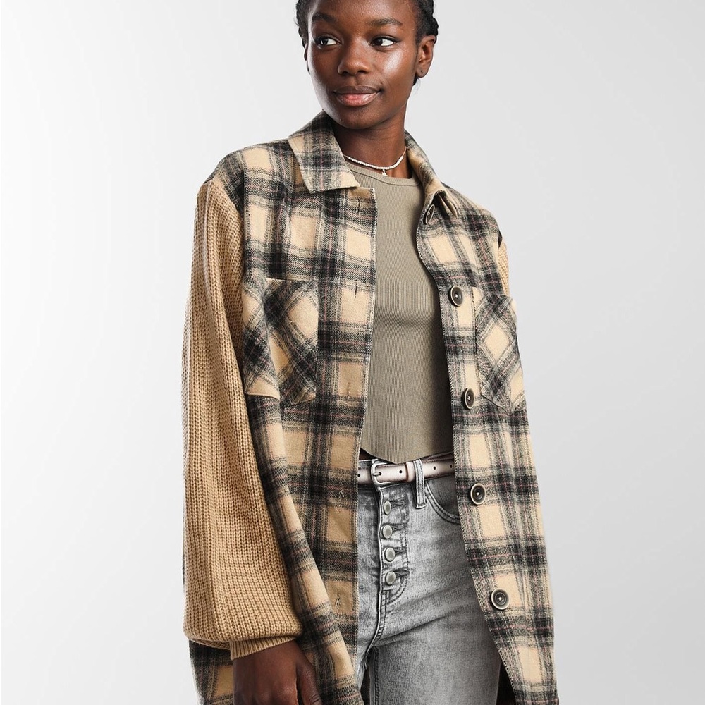 BKE Beige and Black Plaid Women's Shacket | Y2K | 90’s grunge